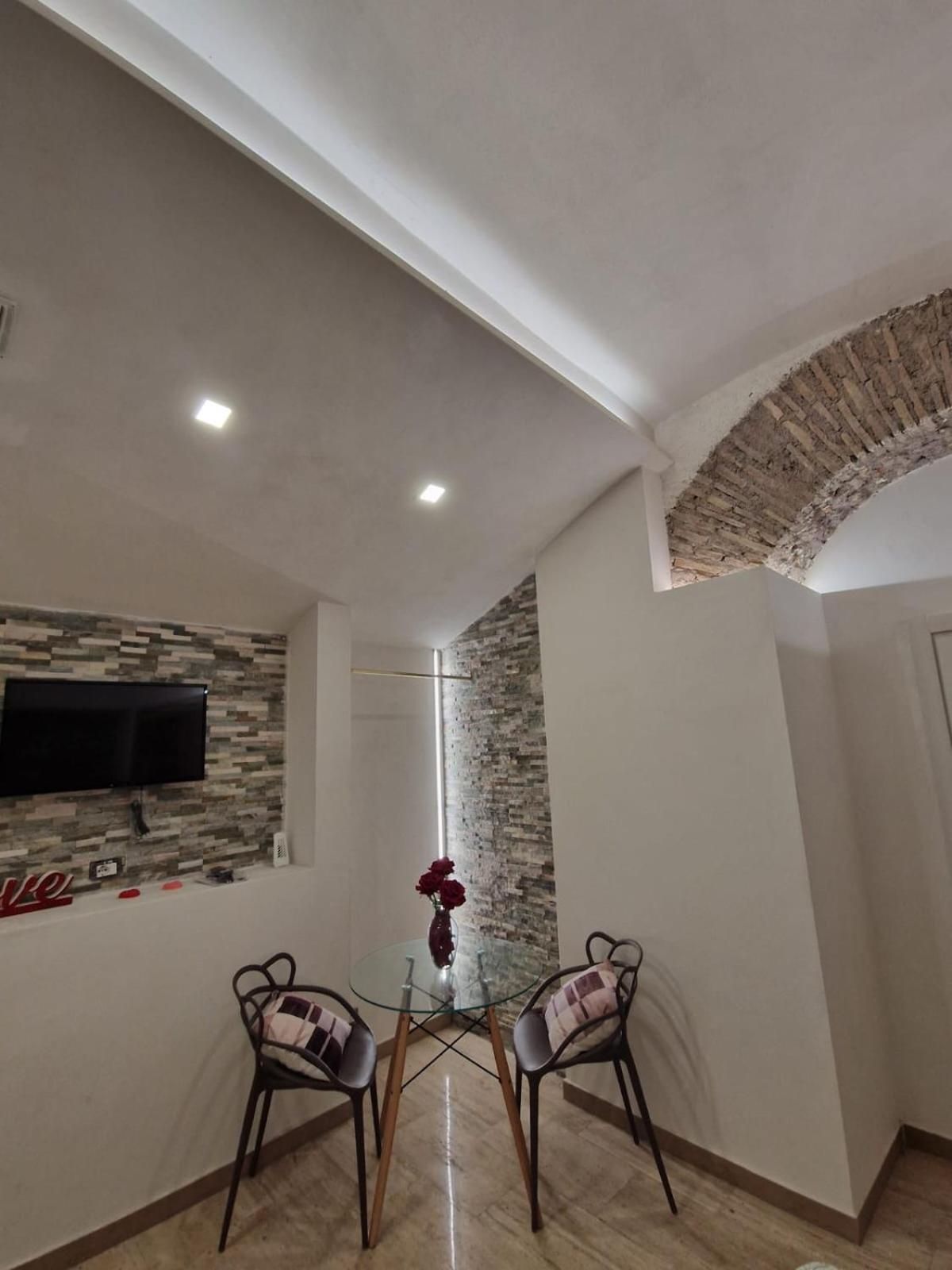 The Love Basement Apartment Roma Ngoại thất bức ảnh