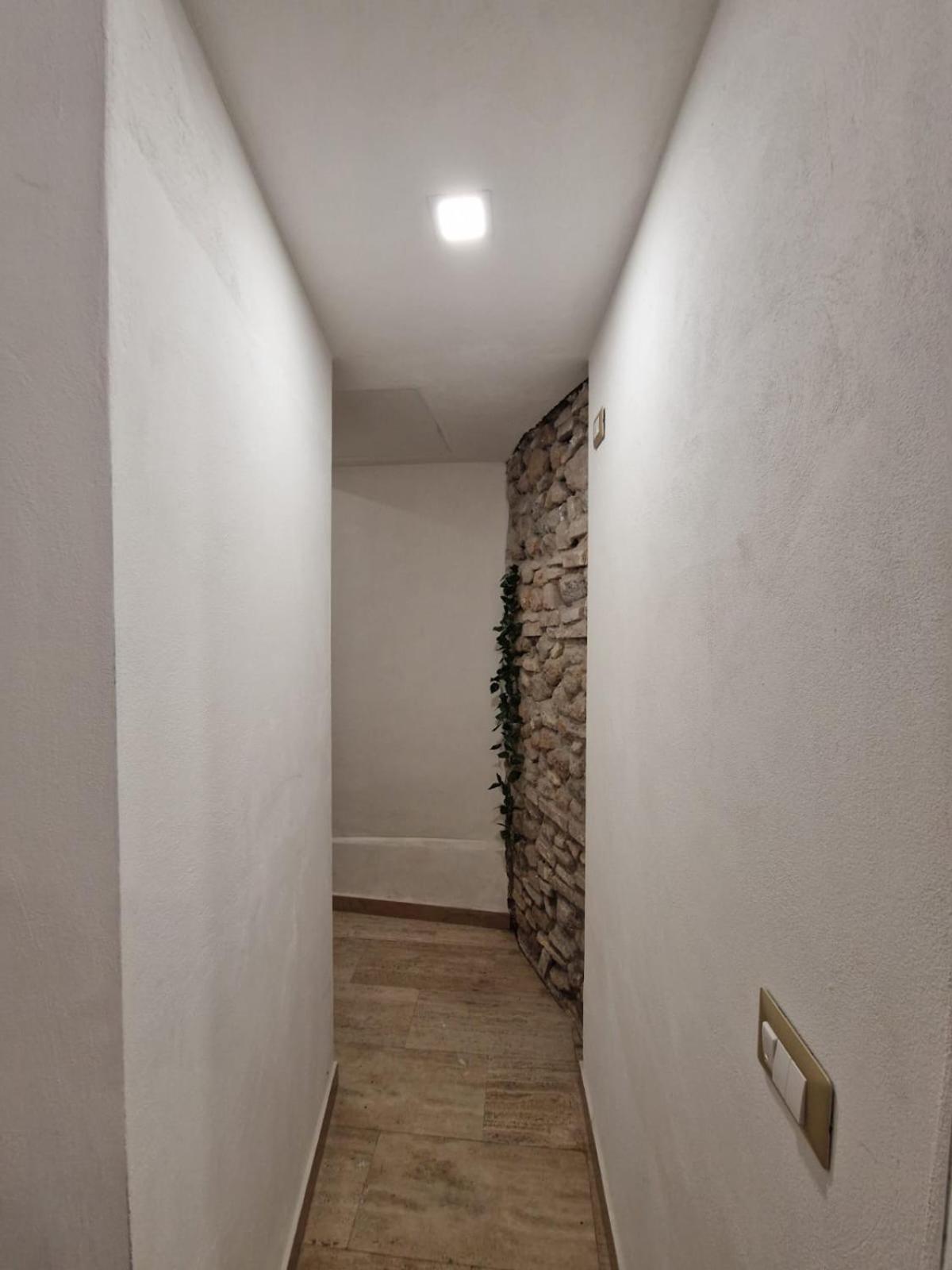 The Love Basement Apartment Roma Ngoại thất bức ảnh